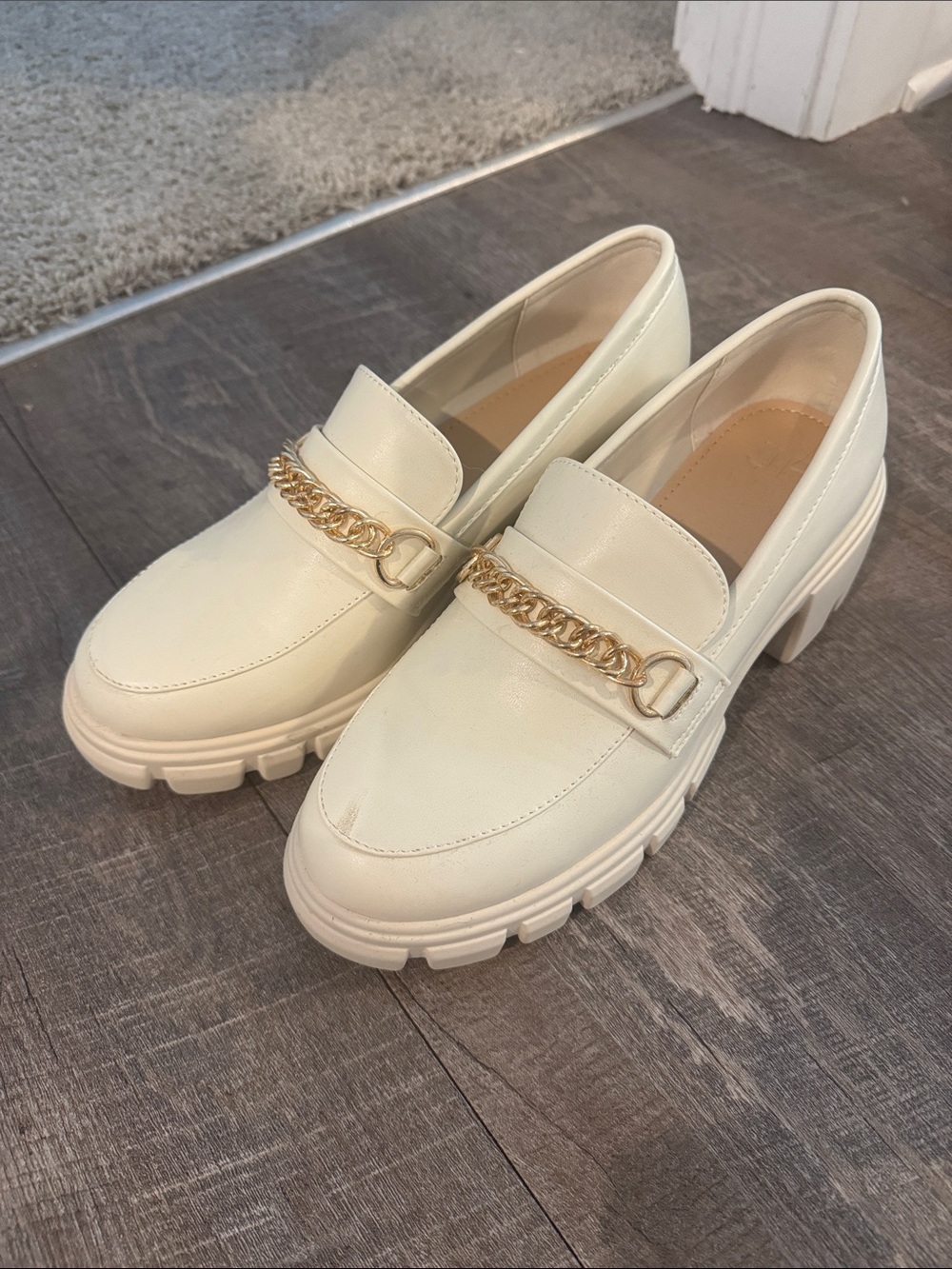 JustFab Cream Loafers with Gold Chain Accent